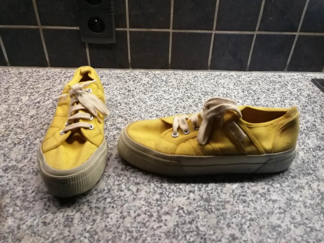 Chaussures jaunes marque x-brand - taille 38 – photo 2